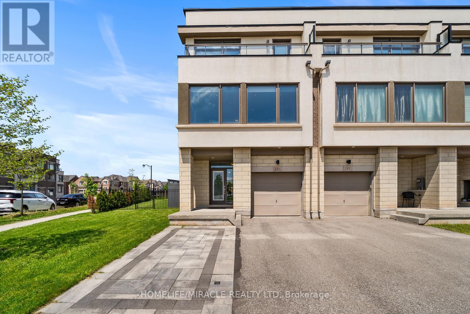 181 FOWLEY DRIVE, Oakville, Ontario