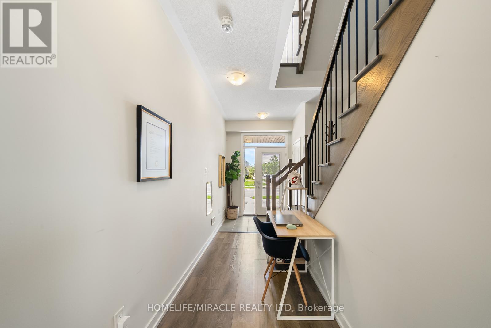 181 Fowley Drive, Oakville, Ontario  L6H 0P2 - Photo 6 - W13179320