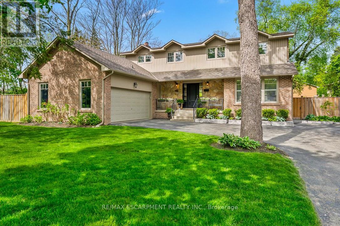 511 Chamberlain Lane, Oakville, Ontario  L6J 6A2 - Photo 2 - W13179328