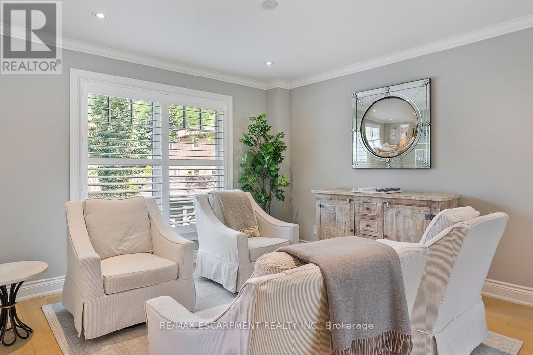 511 Chamberlain Lane, Oakville, Ontario  L6J 6A2 - Photo 8 - W13179328