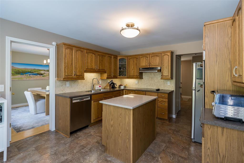 50 Matlock Crescent, Winnipeg, Manitoba  R3R 3H7 - Photo 11 - 202611832