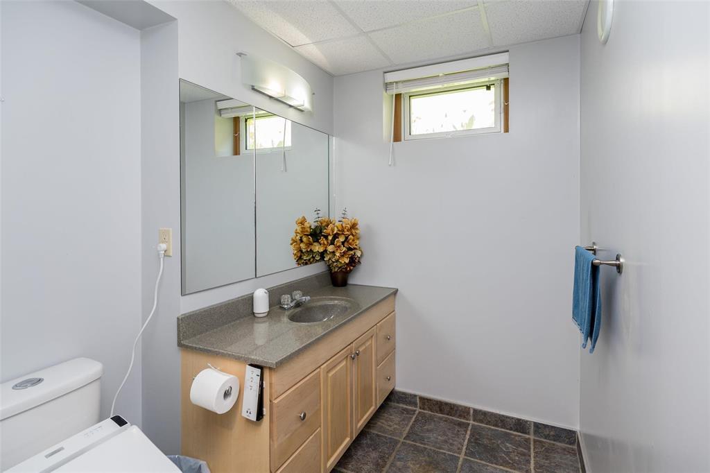 50 Matlock Crescent, Winnipeg, Manitoba  R3R 3H7 - Photo 36 - 202611832