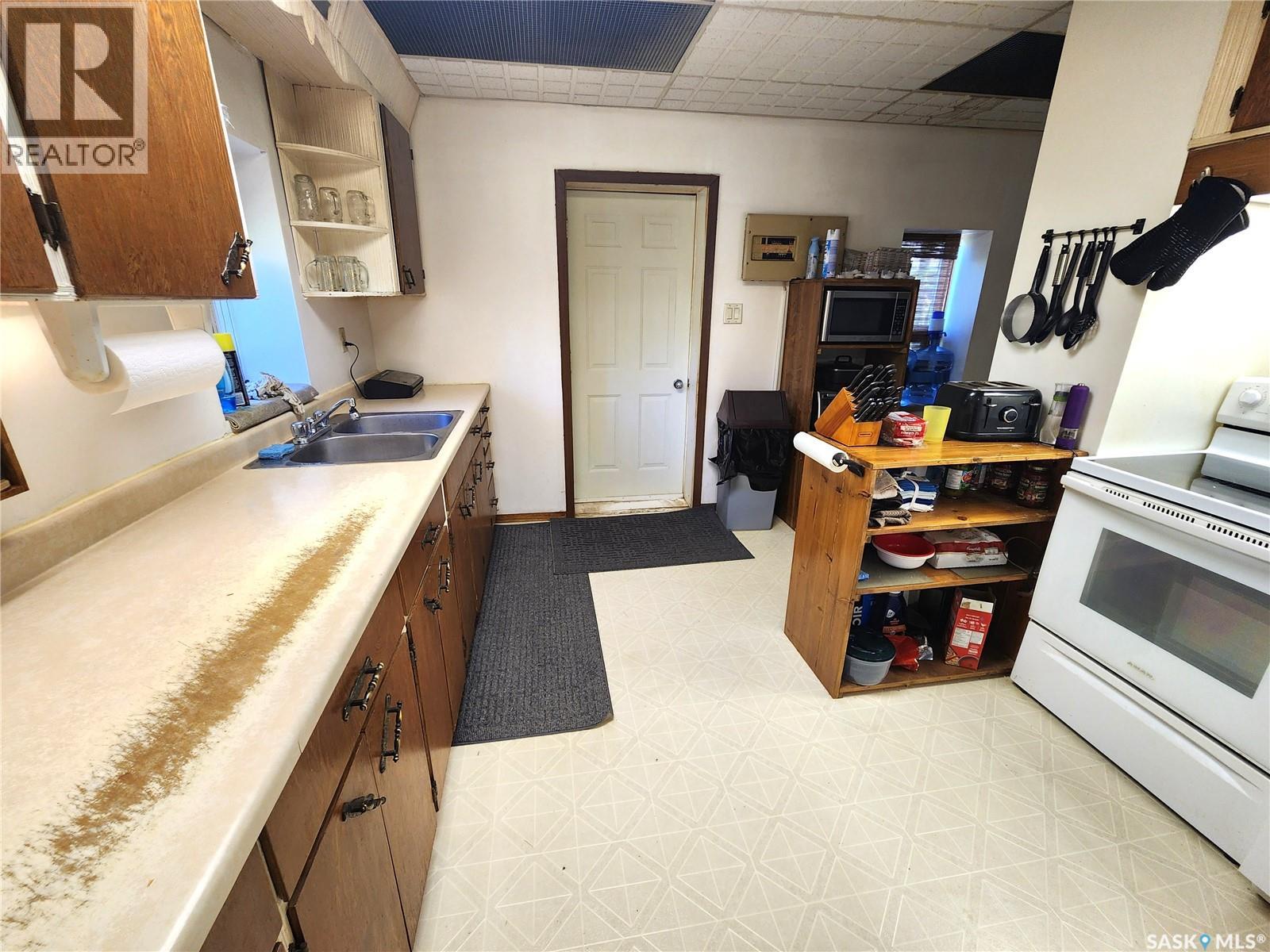 203 Belfast Street, North Portal, Saskatchewan  S0C 1W0 - Photo 15 - SK037162