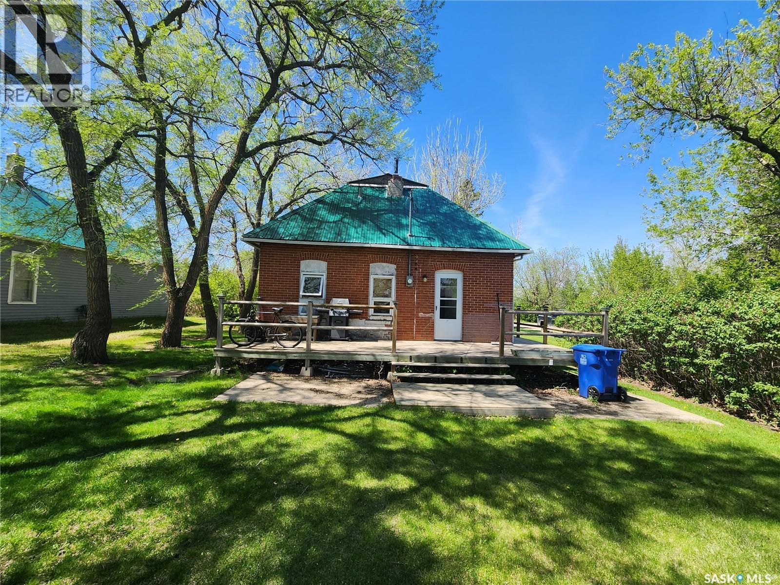 203 Belfast Street, North Portal, Saskatchewan  S0C 1W0 - Photo 30 - SK037162