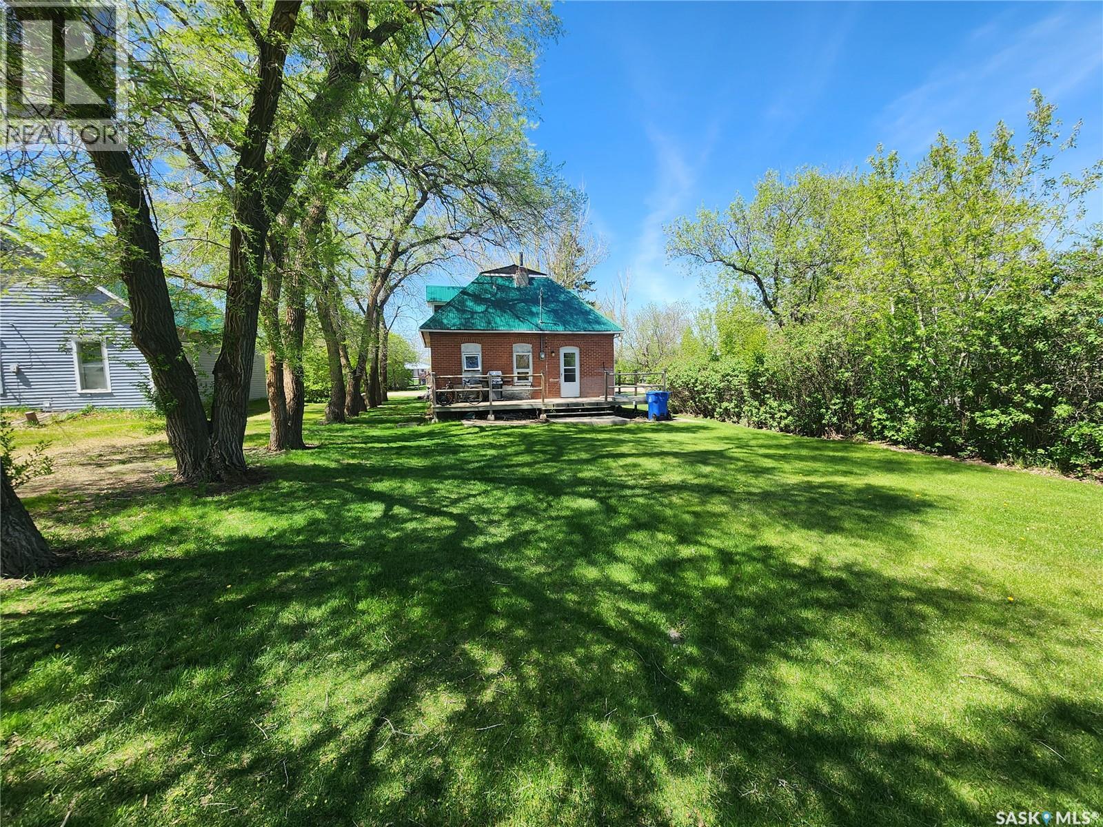 203 Belfast Street, North Portal, Saskatchewan  S0C 1W0 - Photo 31 - SK037162