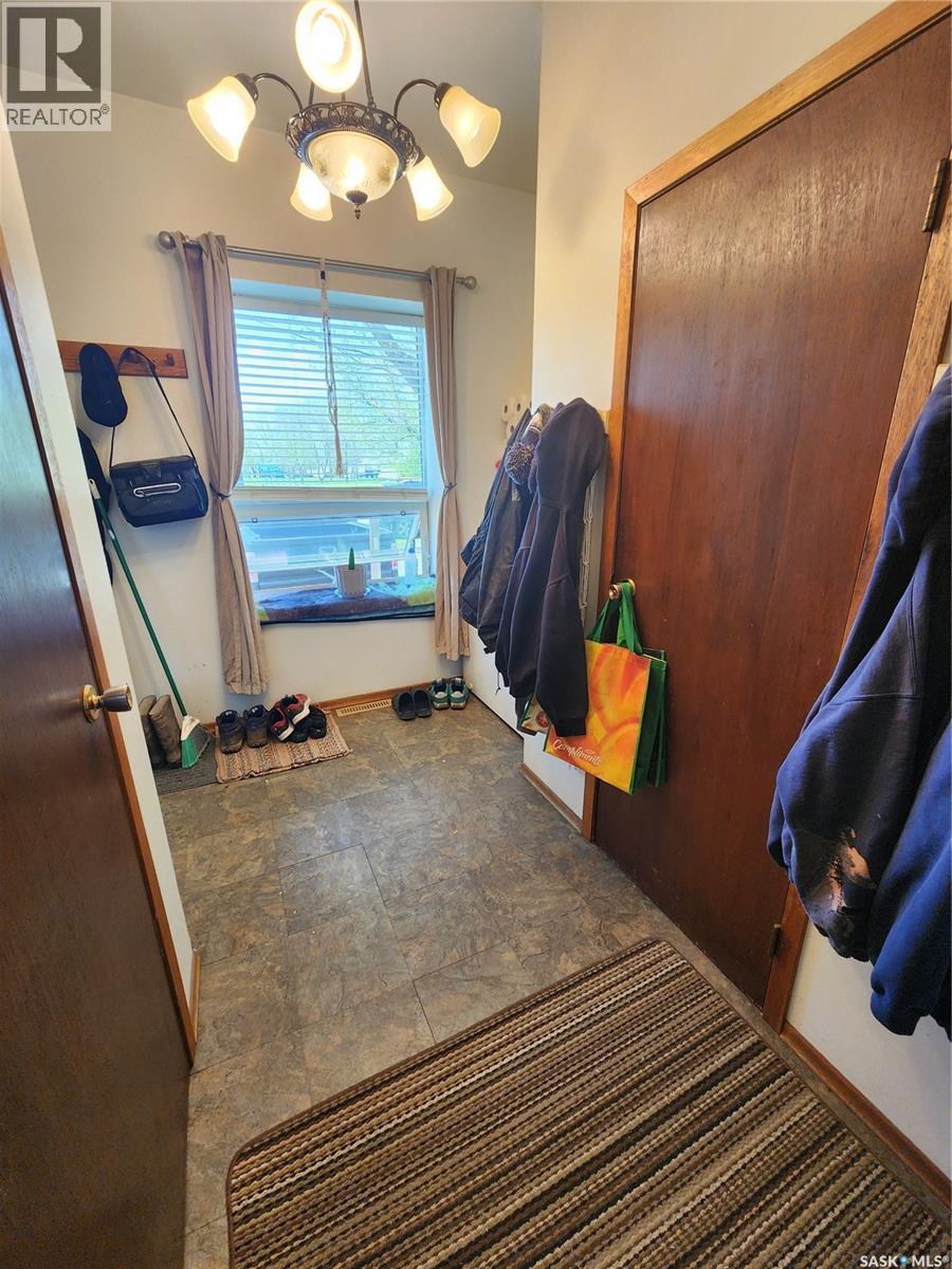 203 Belfast Street, North Portal, Saskatchewan  S0C 1W0 - Photo 4 - SK037162