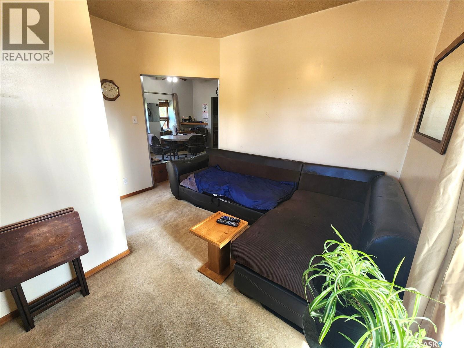 203 Belfast Street, North Portal, Saskatchewan  S0C 1W0 - Photo 8 - SK037162