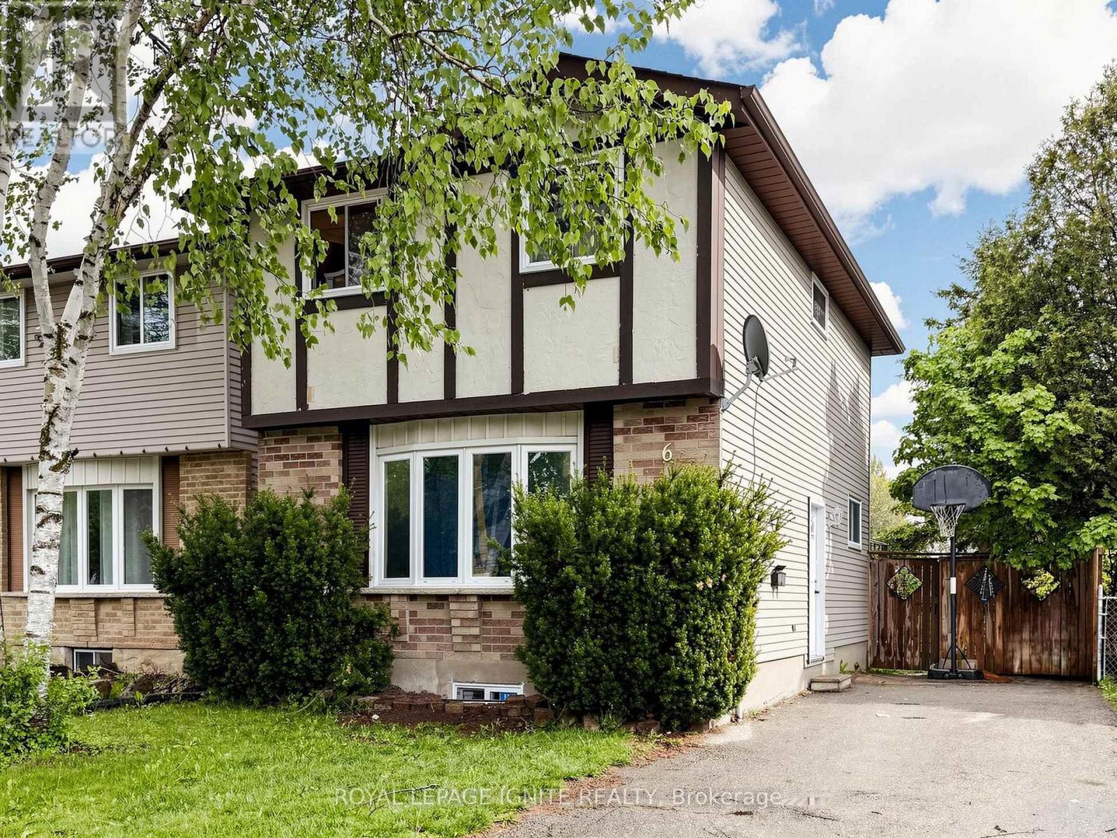 6 Upton Crescent, Guelph, Ontario  N1E 6P2 - Photo 4 - X13179354