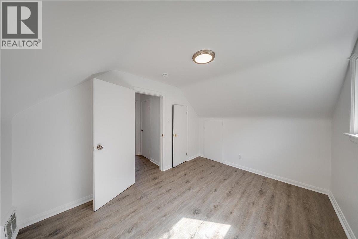 1480 Third Avenue, Trail, British Columbia  V1R 1P6 - Photo 15 - 10389049