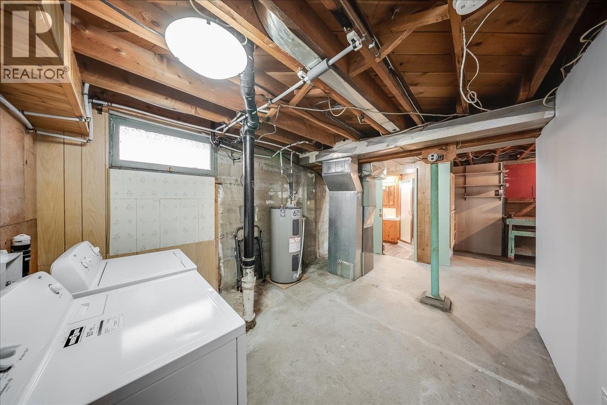 1480 Third Avenue, Trail, British Columbia  V1R 1P6 - Photo 23 - 10389049