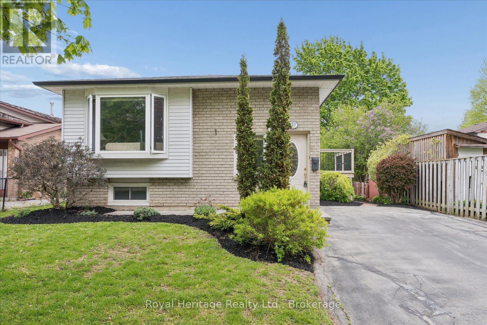 227 LIMERICK STREET, Oshawa, Ontario