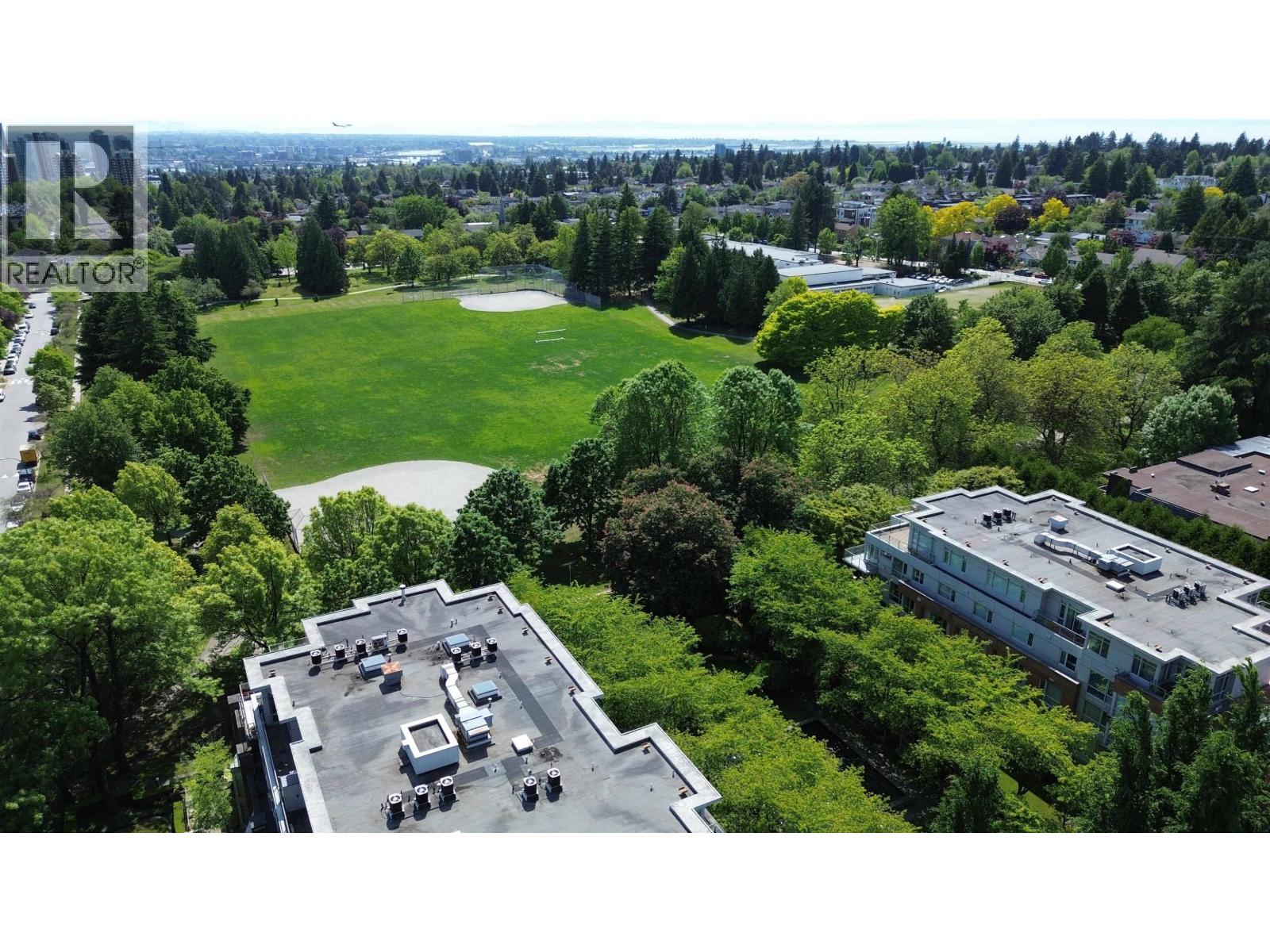 602 618 W 45th Avenue, Vancouver, British Columbia  V5Z 4R7 - Photo 3 - R3128013