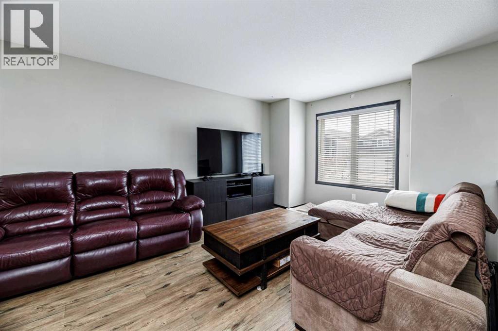 52 Vancouver Crescent, Red Deer, Alberta  T4R 0N6 - Photo 4 - A2311624