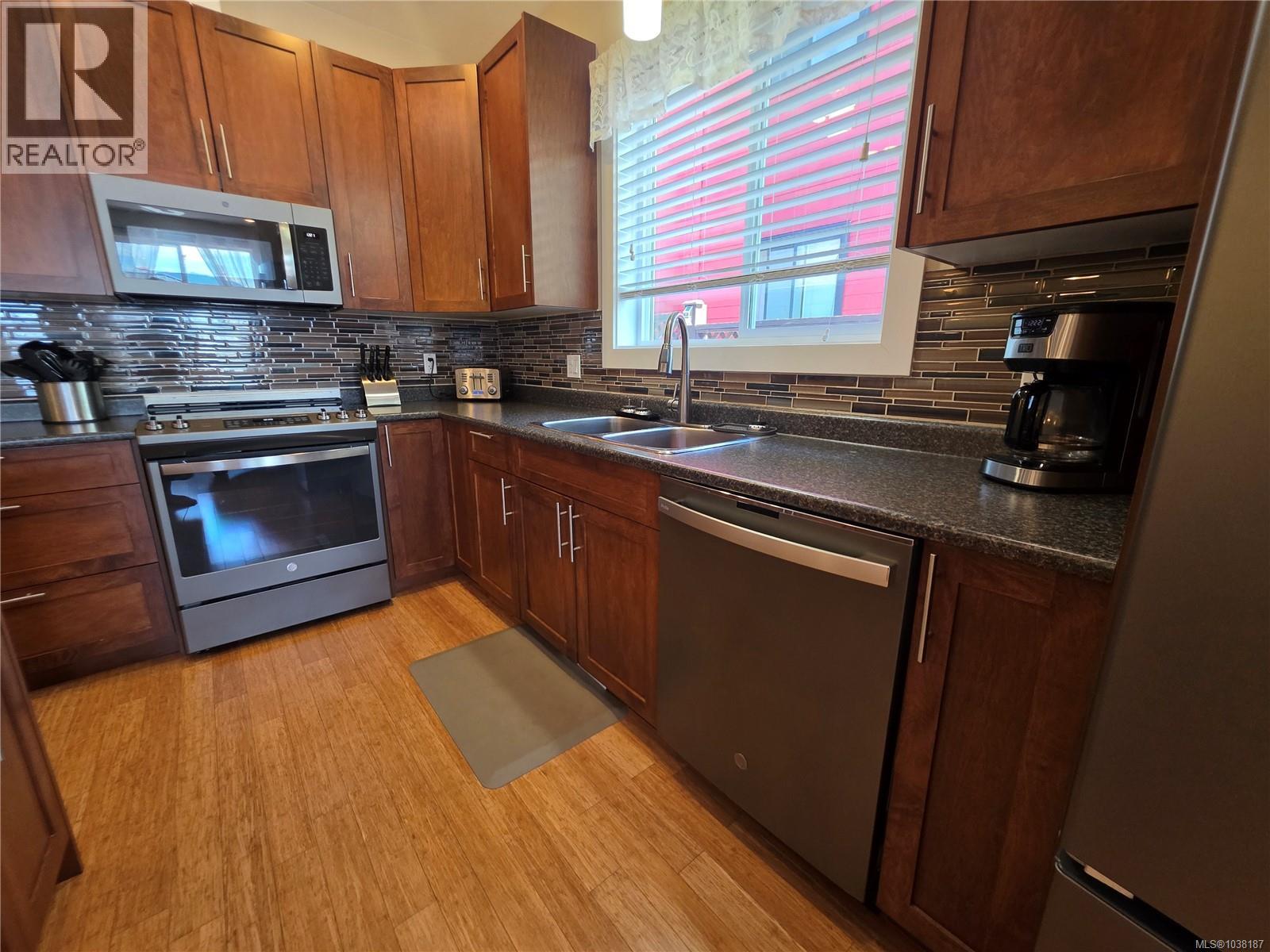 1 3908 Marpole St, Port Alberni, British Columbia  V9Y 6E2 - Photo 3 - 1038187