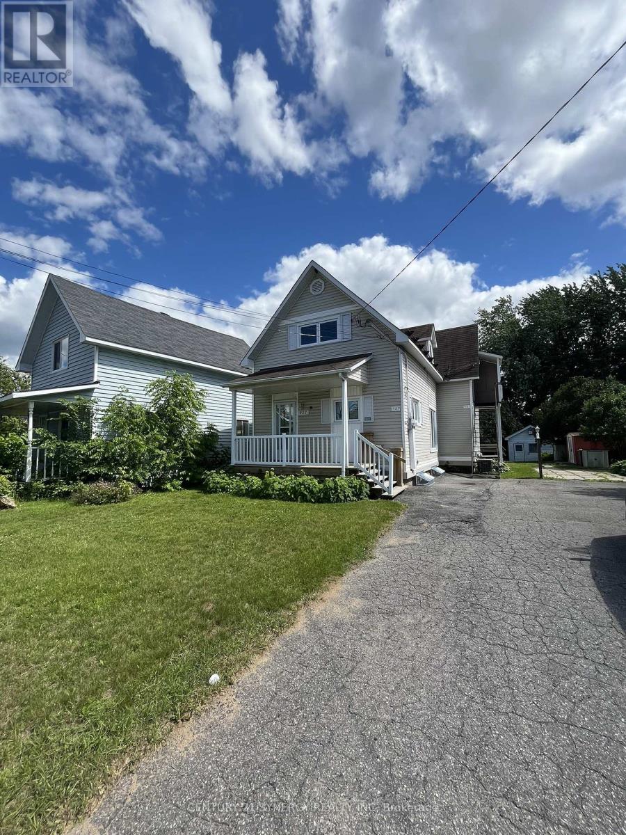 927-931 LAURIER STREET, Clarence-Rockland, Ontario