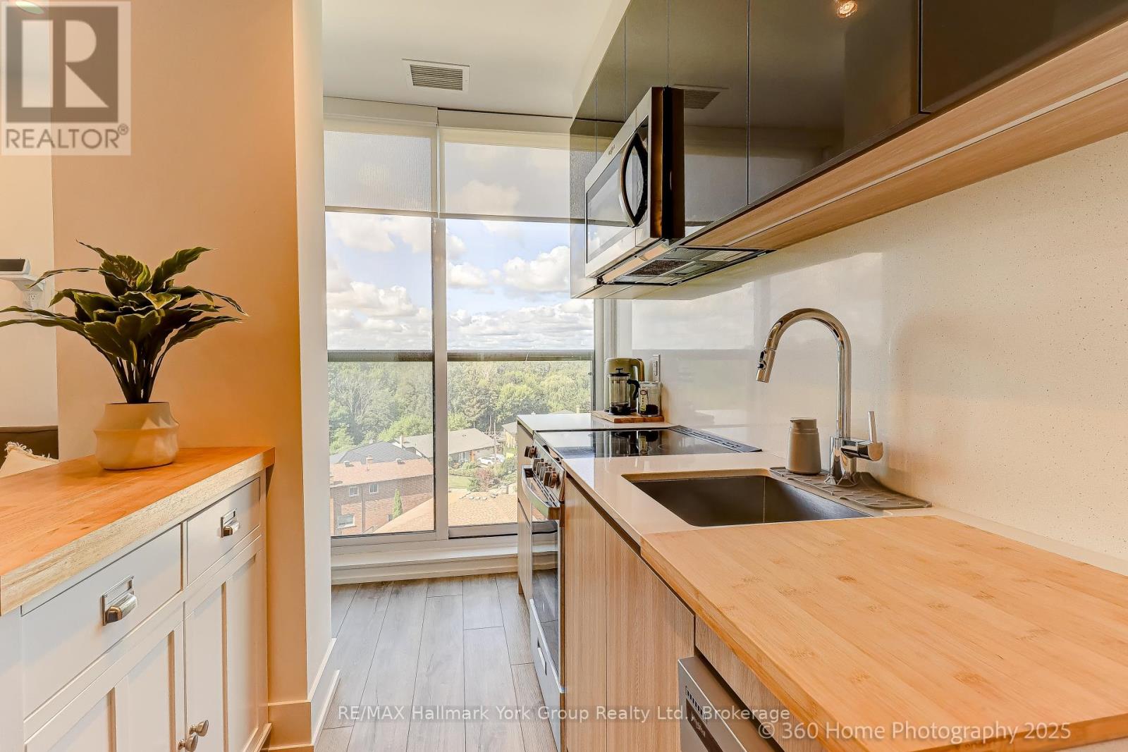 534 - 3100 Keele Street, Toronto (Downsview-Roding-Cfb), Ontario  M3M 2H4 - Photo 10 - W13179526