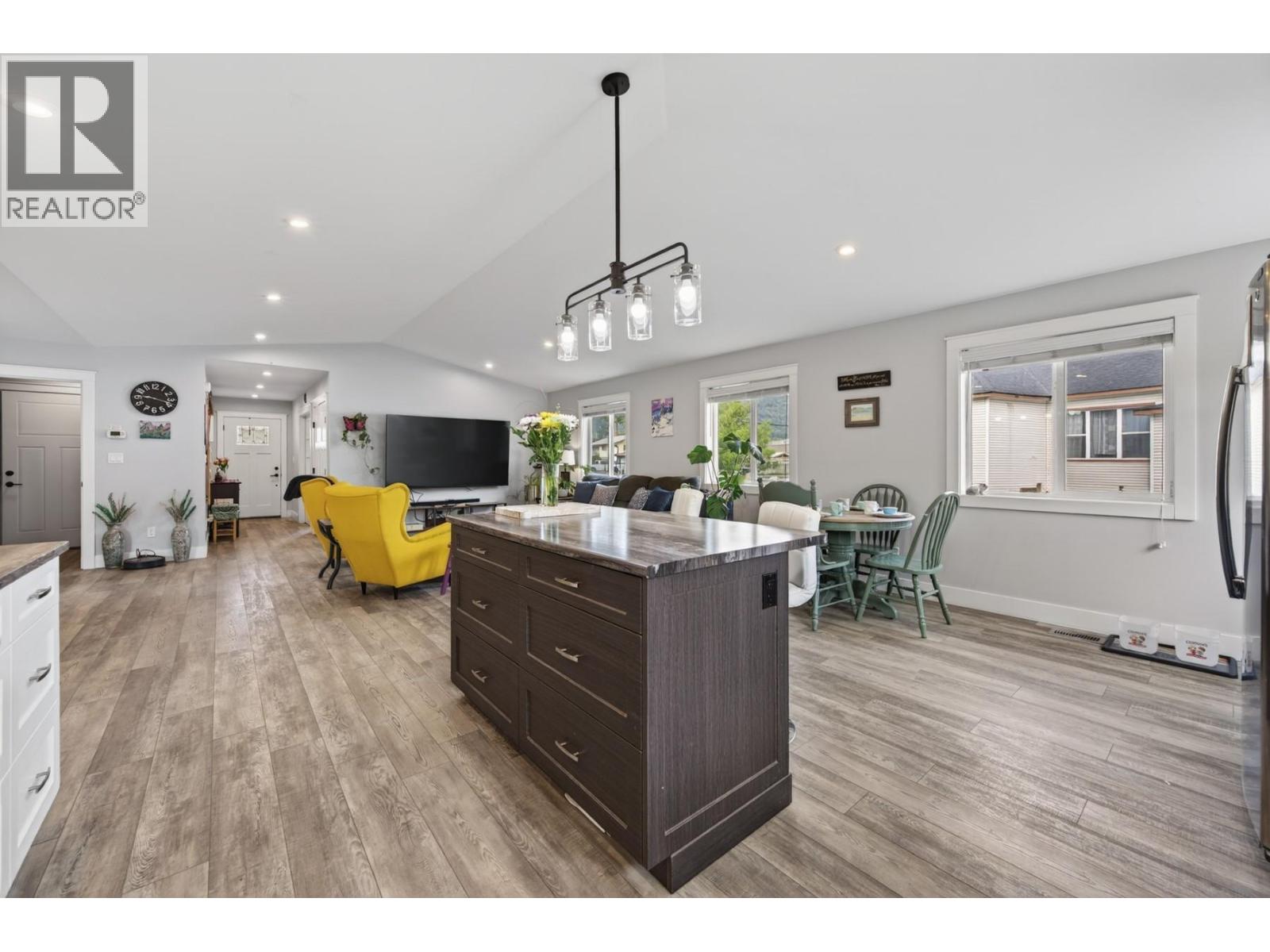 1715 Quilchena Avenue, Merritt, British Columbia  V1K 1B8 - Photo 6 - 10388678