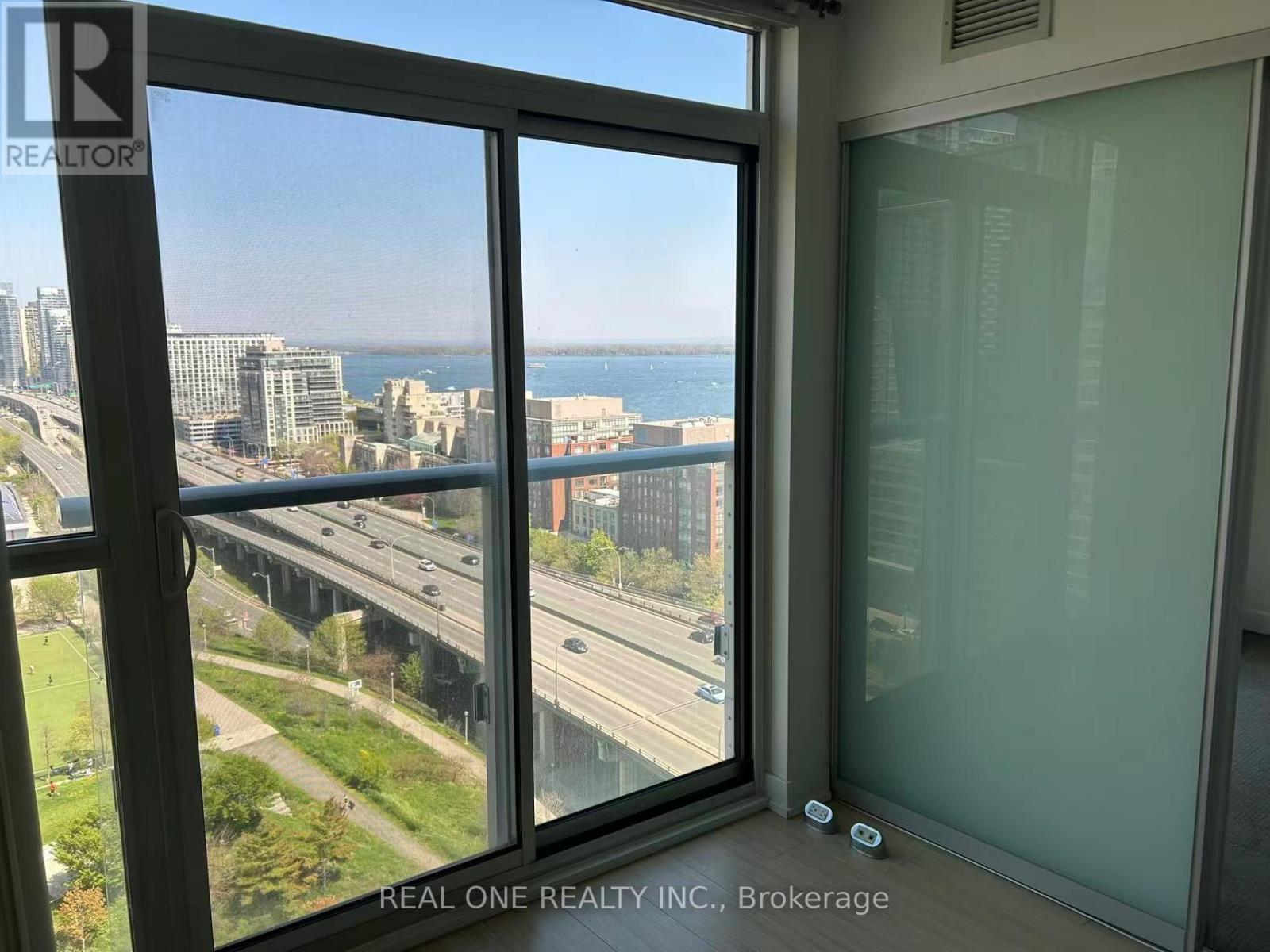 2203 - 75 Queens Wharf Road, Toronto, Ontario  M5V 0J8 - Photo 11 - C13179612