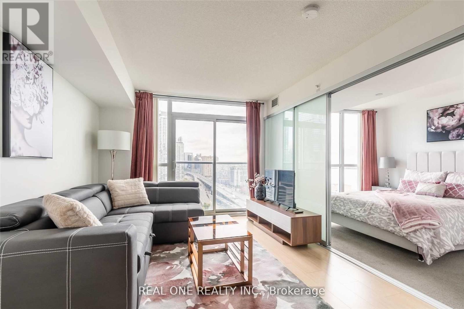 2203 - 75 Queens Wharf Road, Toronto, Ontario  M5V 0J8 - Photo 2 - C13179612