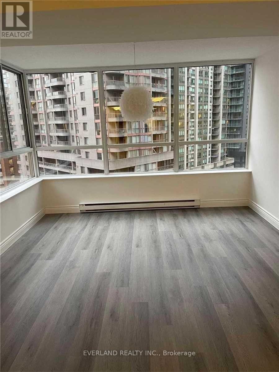 1207 - 717 Bay Street, Toronto, Ontario  M5G 2J9 - Photo 3 - C13179742