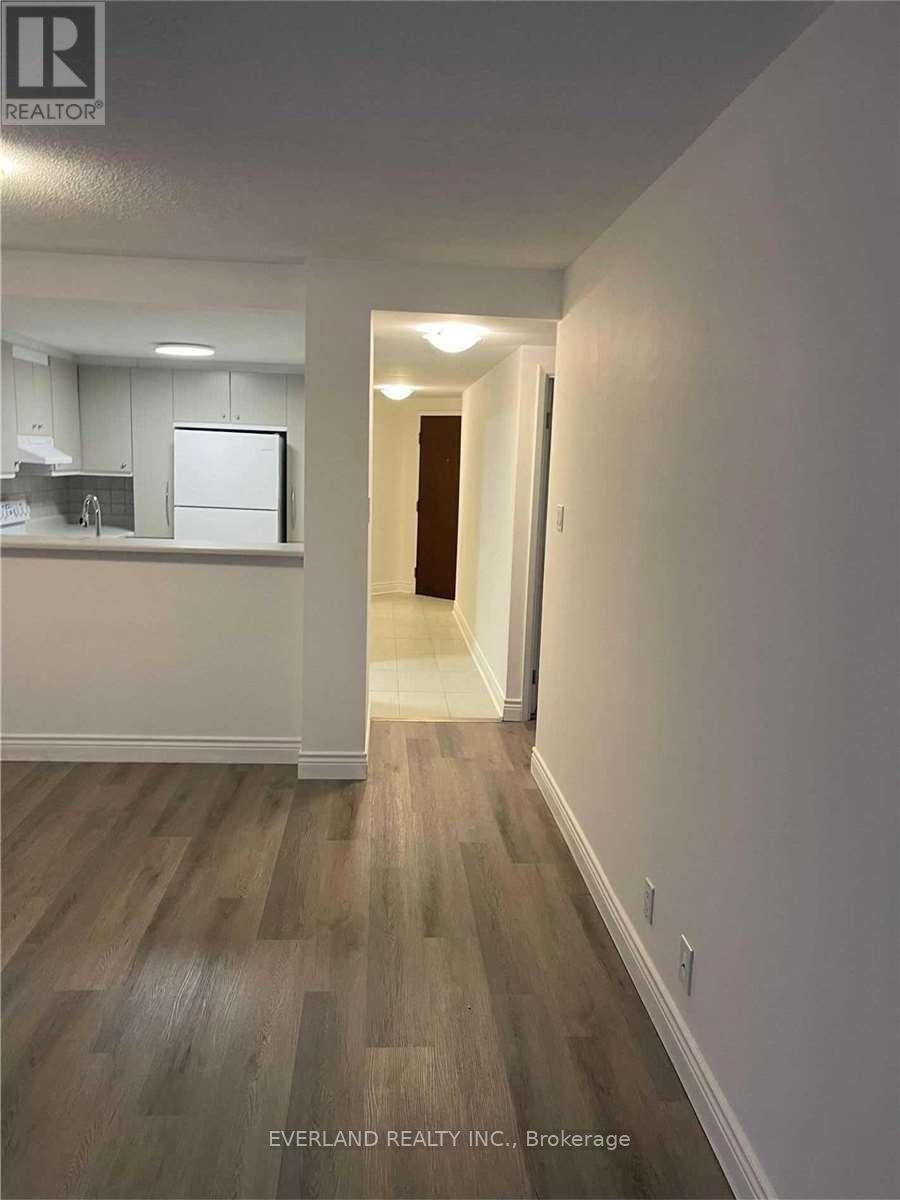 1207 - 717 Bay Street, Toronto, Ontario  M5G 2J9 - Photo 4 - C13179742