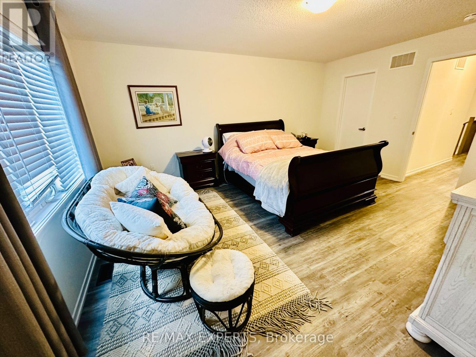 1541 Wheatcroft Drive, Oshawa, Ontario  L1L 0W5 - Photo 15 - E13179560