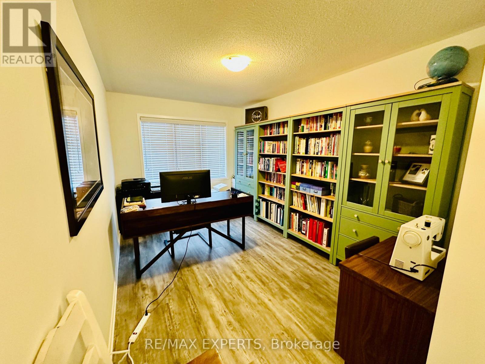 1541 Wheatcroft Drive, Oshawa, Ontario  L1L 0W5 - Photo 19 - E13179560