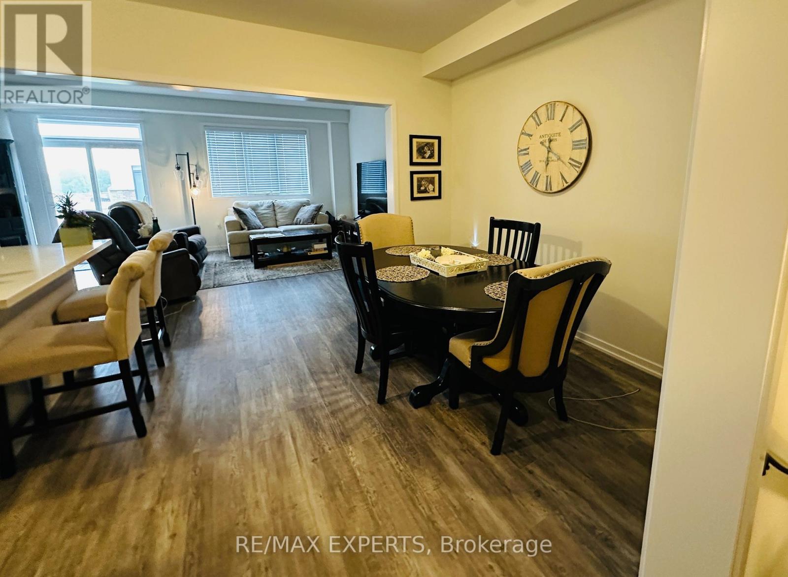 1541 Wheatcroft Drive, Oshawa, Ontario  L1L 0W5 - Photo 4 - E13179560
