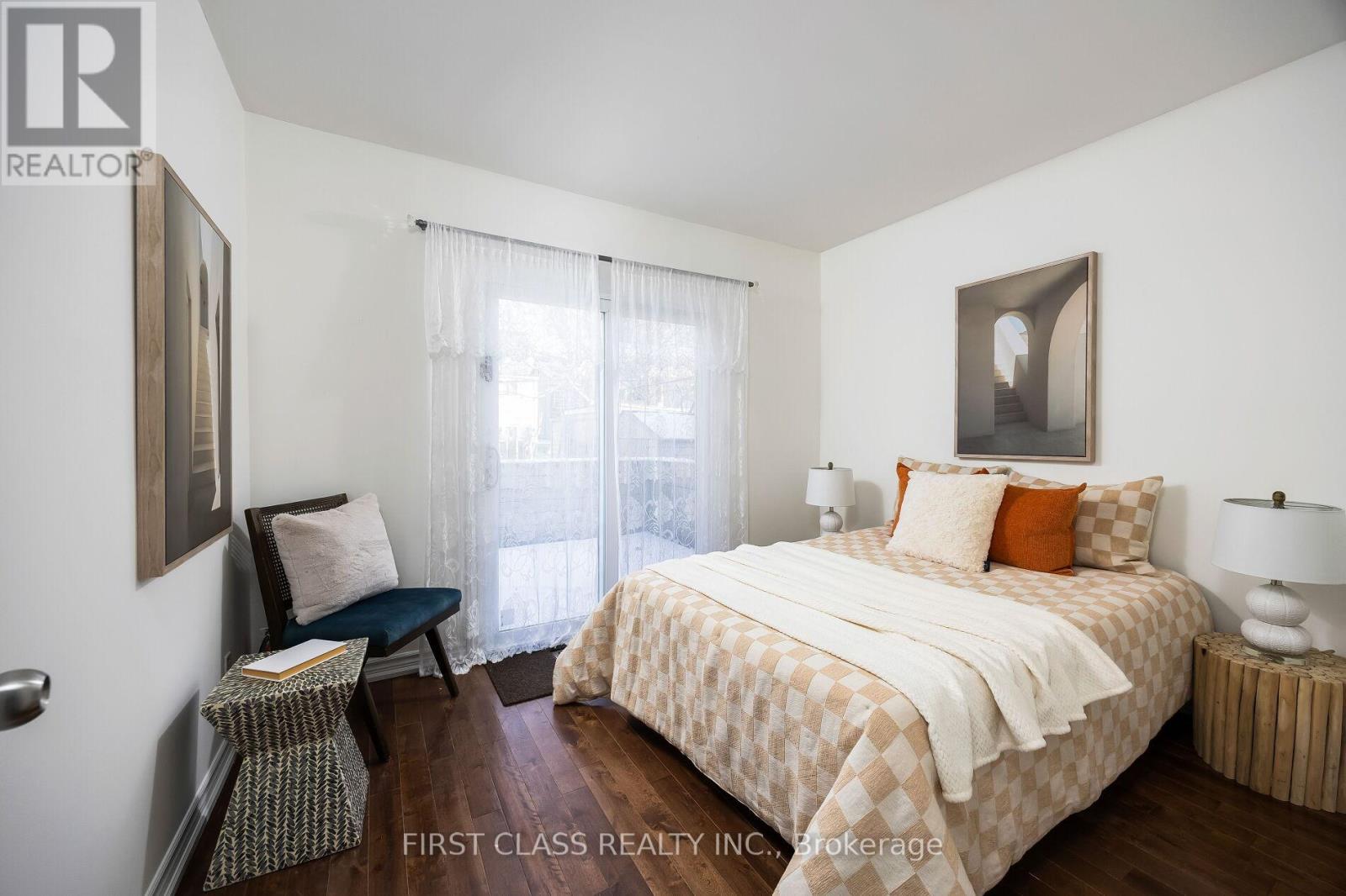 121 Galt Avenue, Toronto, Ontario  M4M 2Z4 - Photo 15 - E13179728