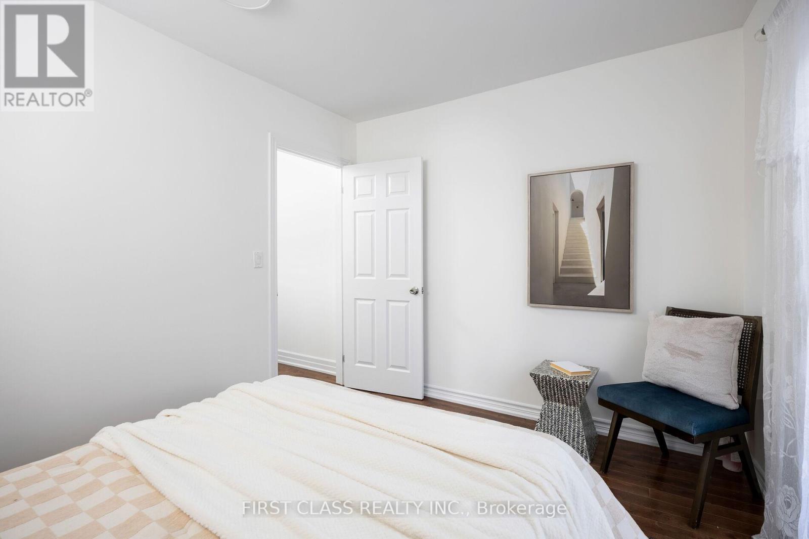 121 Galt Avenue, Toronto, Ontario  M4M 2Z4 - Photo 16 - E13179728