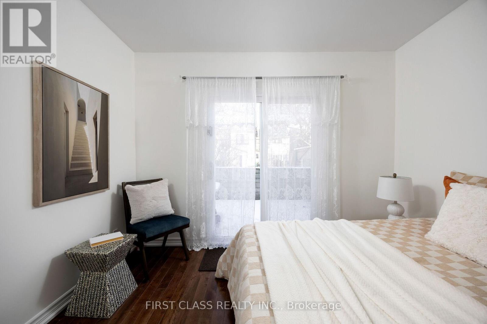 121 Galt Avenue, Toronto, Ontario  M4M 2Z4 - Photo 17 - E13179728