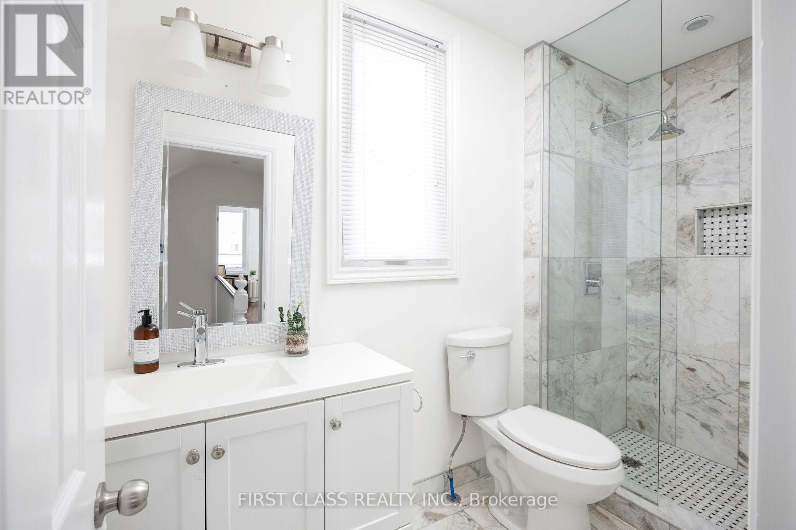 121 Galt Avenue, Toronto, Ontario  M4M 2Z4 - Photo 24 - E13179728