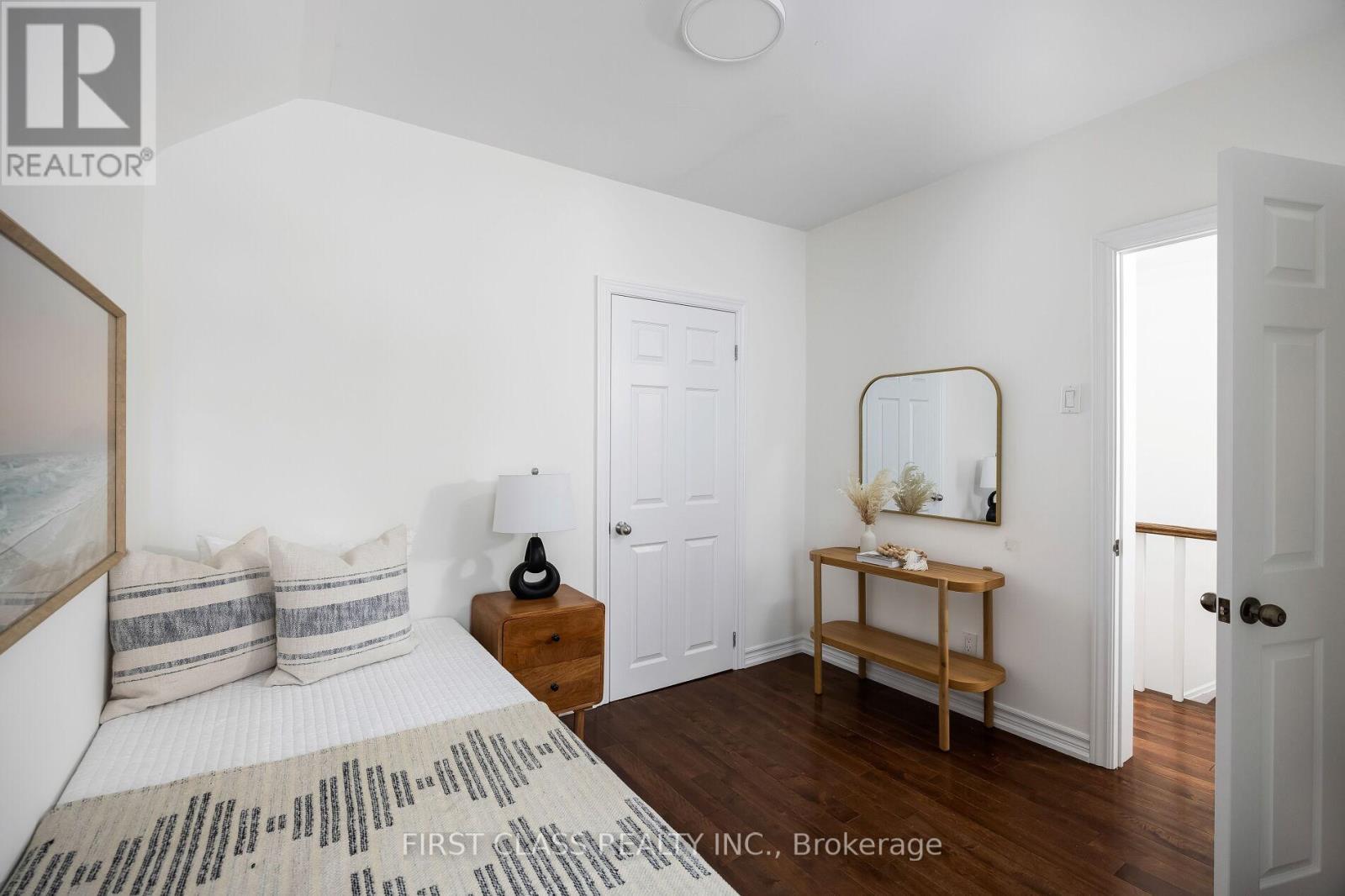 121 Galt Avenue, Toronto, Ontario  M4M 2Z4 - Photo 29 - E13179728