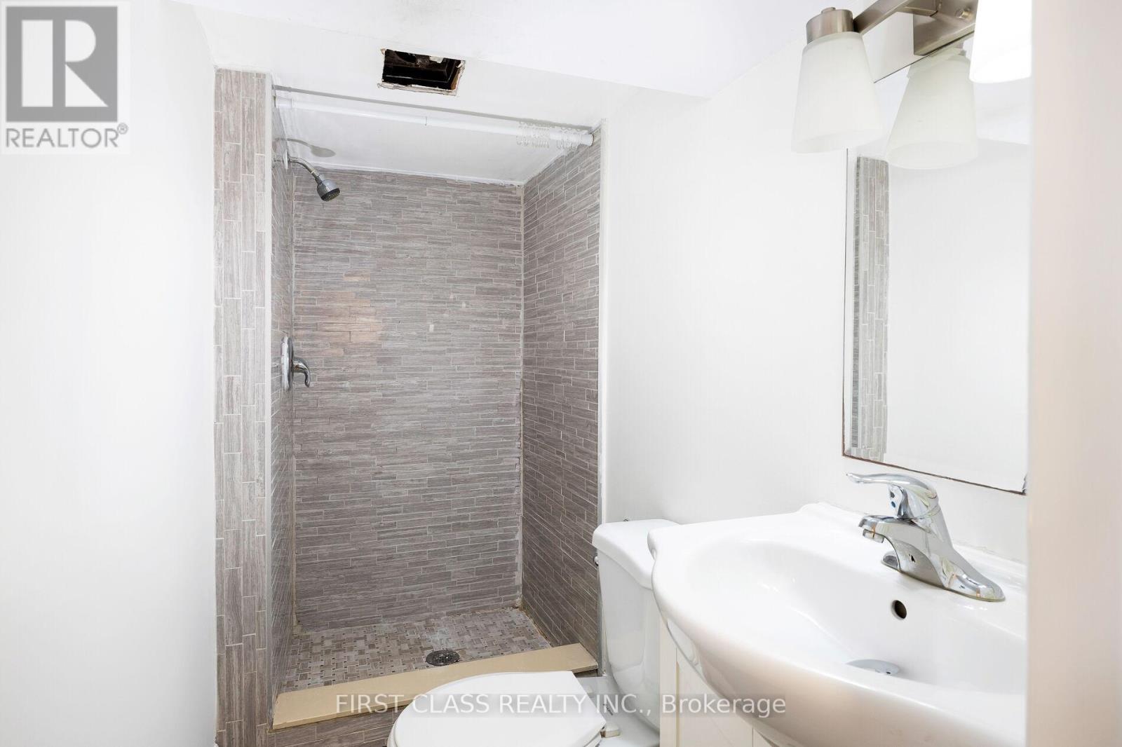 121 Galt Avenue, Toronto, Ontario  M4M 2Z4 - Photo 36 - E13179728