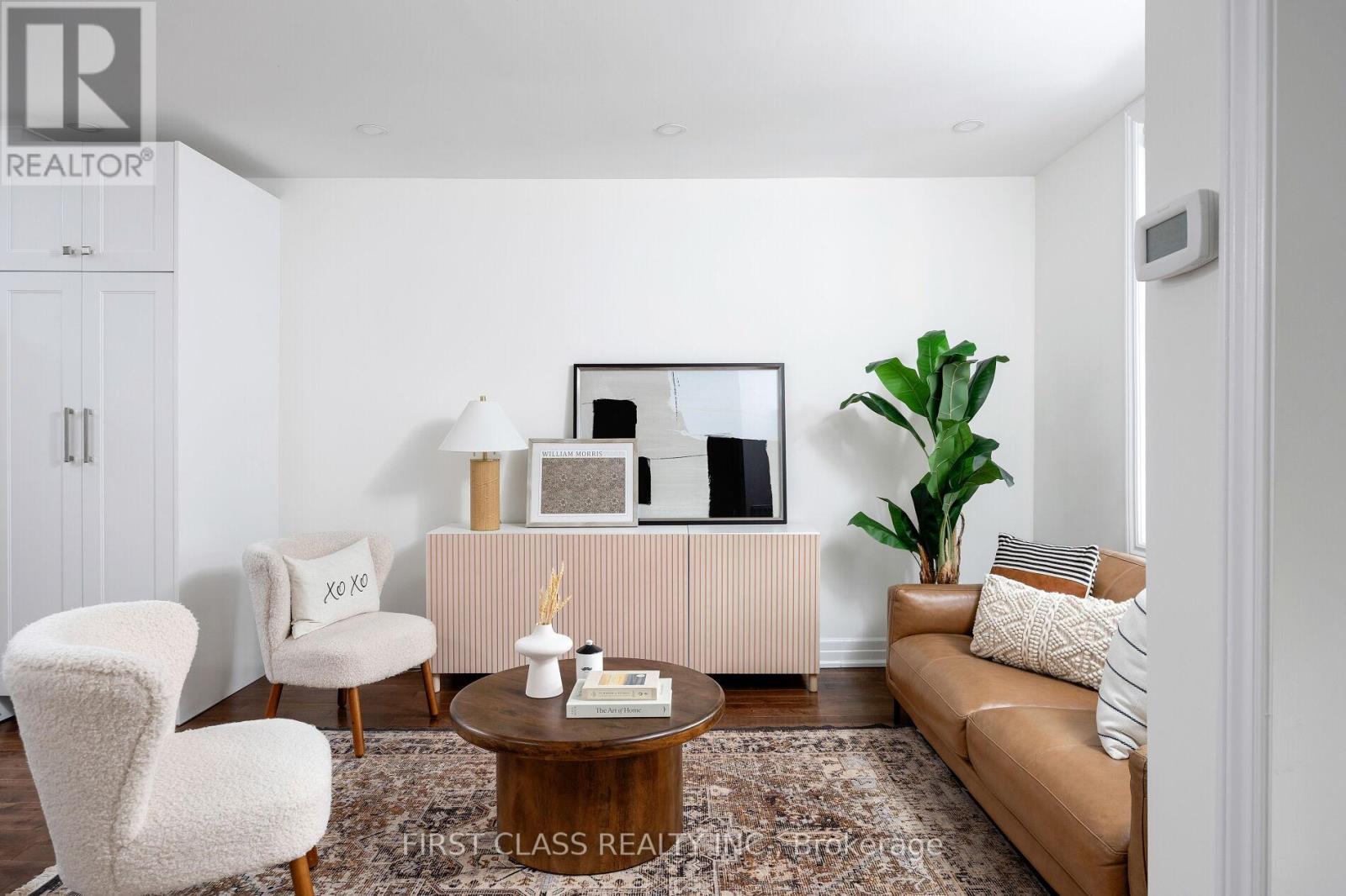 121 Galt Avenue, Toronto, Ontario  M4M 2Z4 - Photo 6 - E13179728