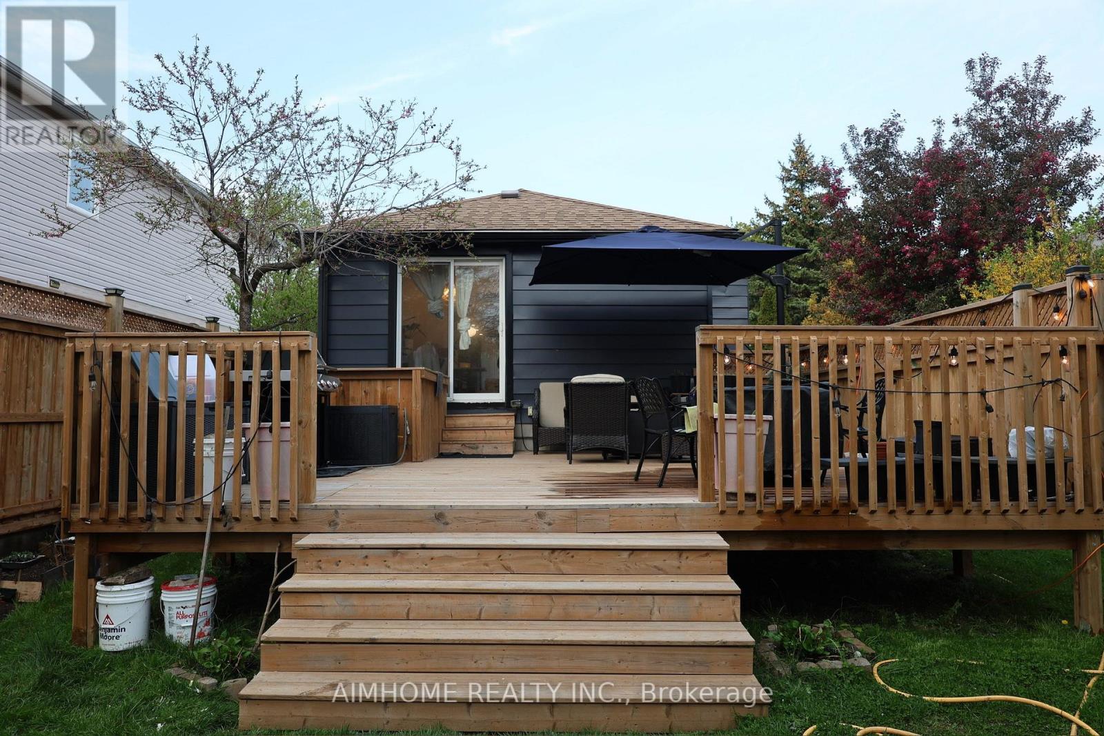 136 Presley Avenue W, Toronto, Ontario  M1L 3R1 - Photo 11 - E13179894