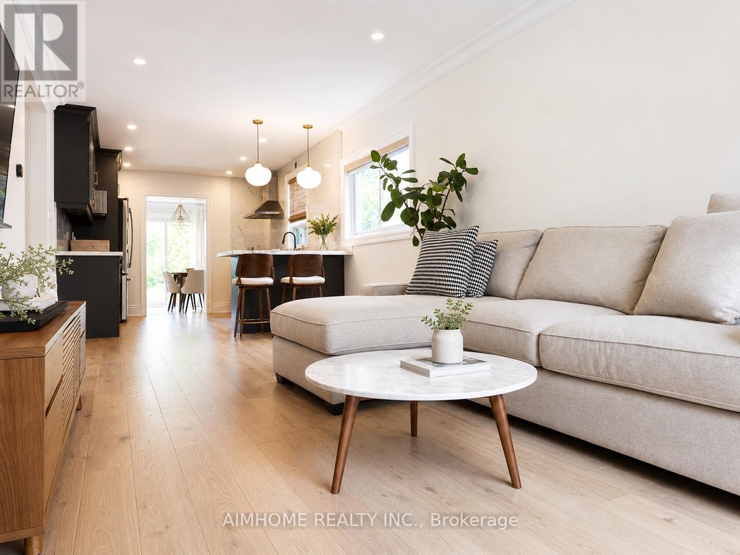 136 Presley Avenue W, Toronto, Ontario  M1L 3R1 - Photo 2 - E13179894
