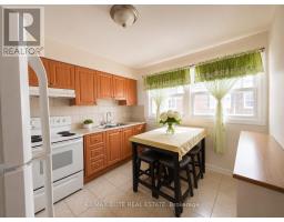 110 PURPLEDUSK TRAIL, Toronto, Ontario