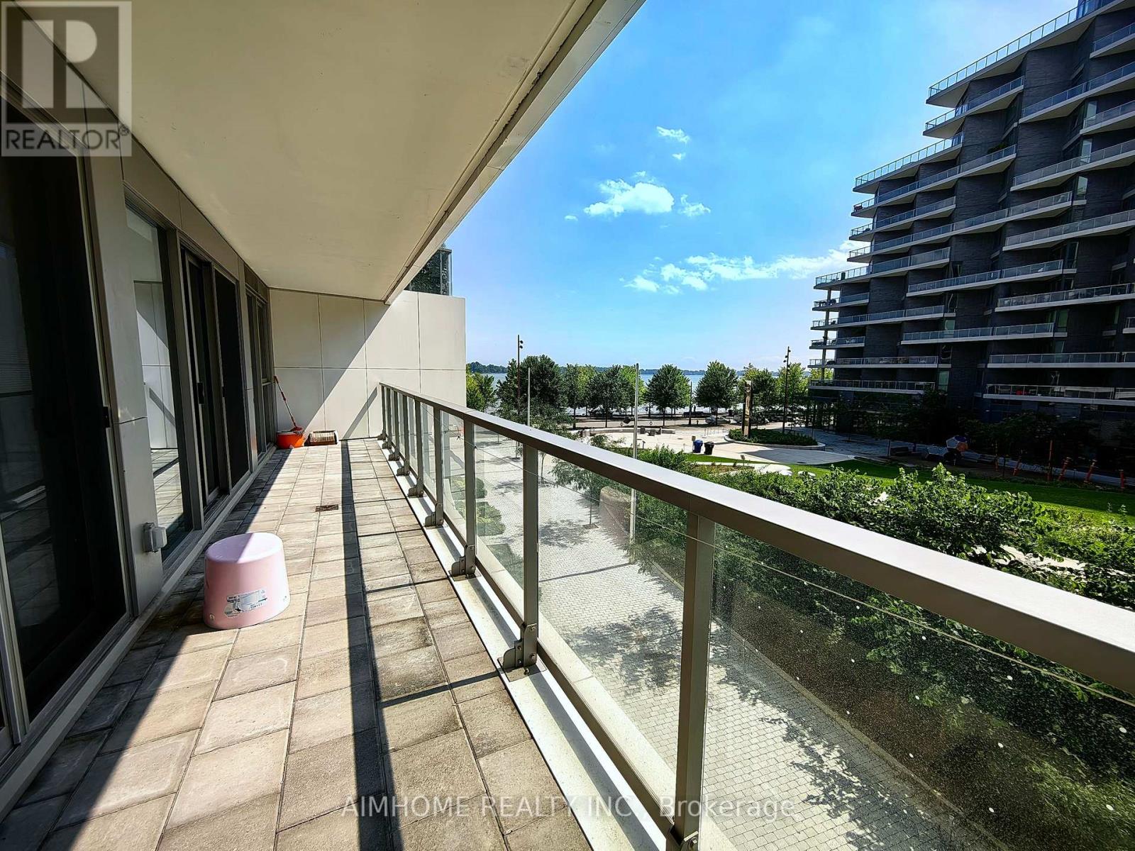 202 - 118 Merchants' Wharf, Toronto, Ontario  M5A 0L3 - Photo 3 - C13084498