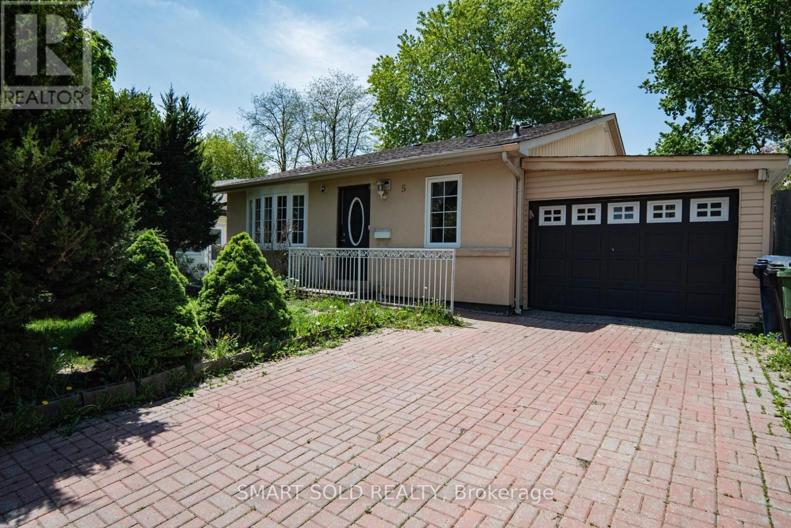 5 HORSELEY HILL DRIVE E, Toronto, Ontario