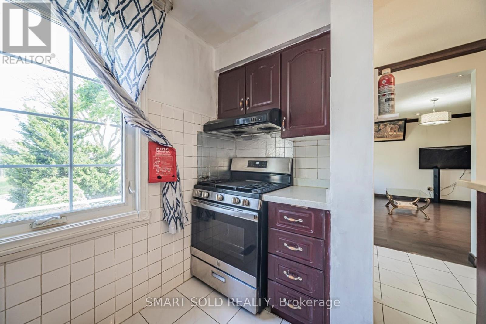 5 Horseley Hill Drive E, Toronto, Ontario  M1B 1W4 - Photo 19 - E13125578