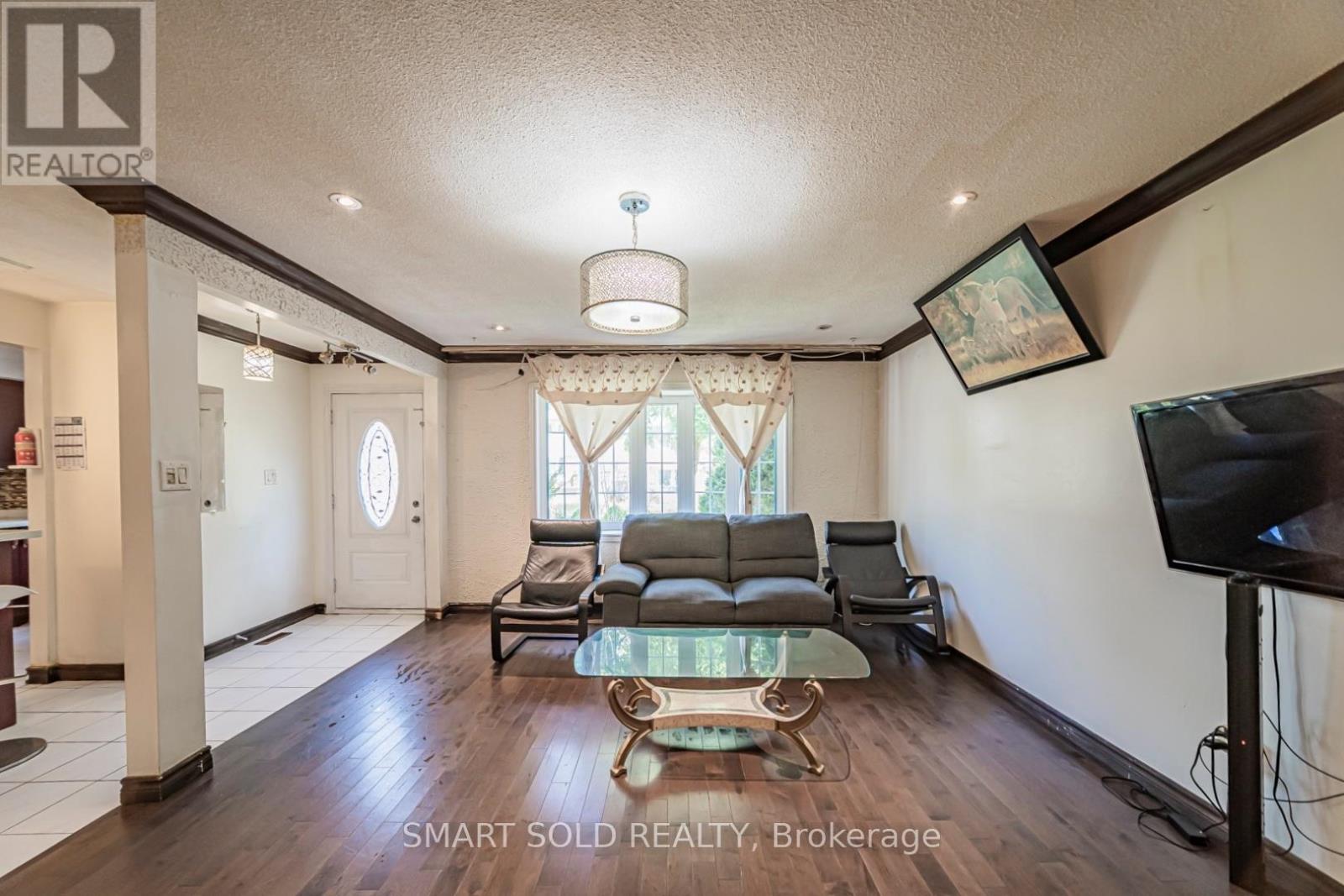 5 Horseley Hill Drive E, Toronto, Ontario  M1B 1W4 - Photo 7 - E13125578