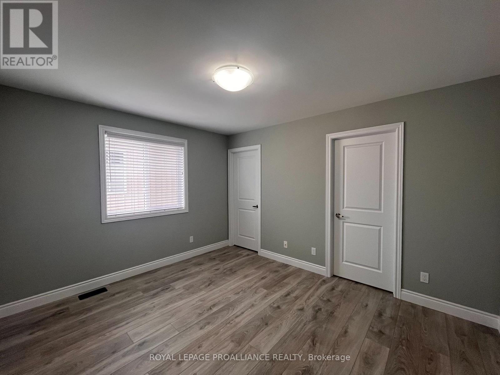 22 Stirling Crescent, Prince Edward County (Picton Ward), Ontario K0K 2T0 - Photo 17 - X12912150