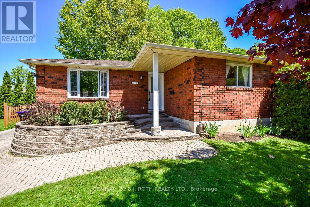 863 BIRCHWOOD DRIVE, Midland, Ontario