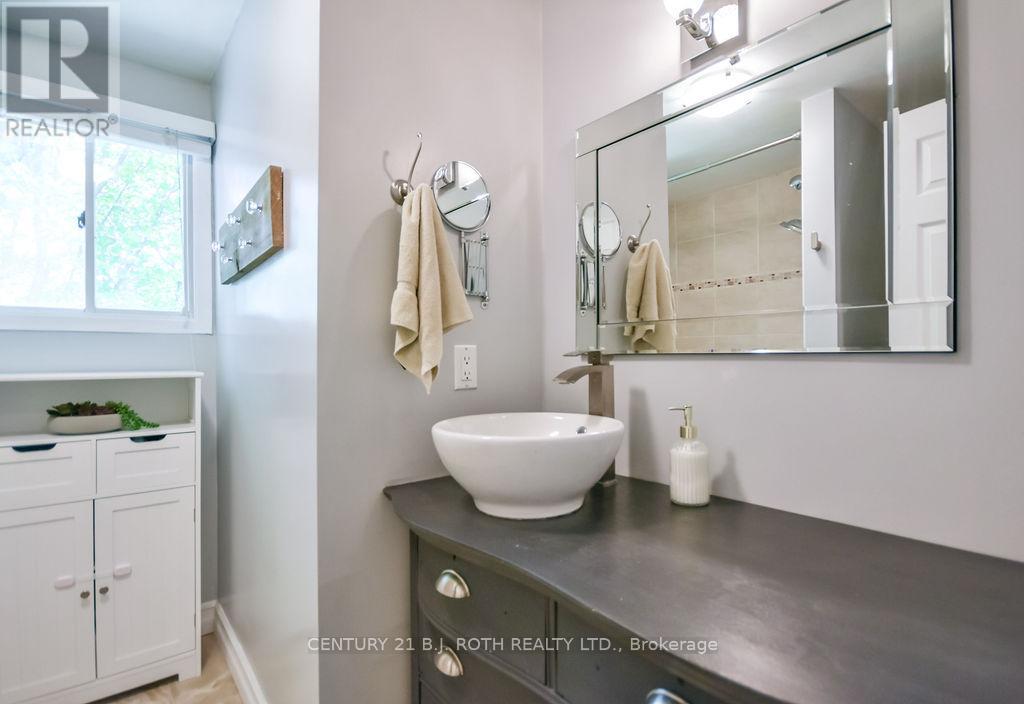 863 Birchwood Drive, Midland, Ontario  L4R 4Y3 - Photo 15 - S13179524
