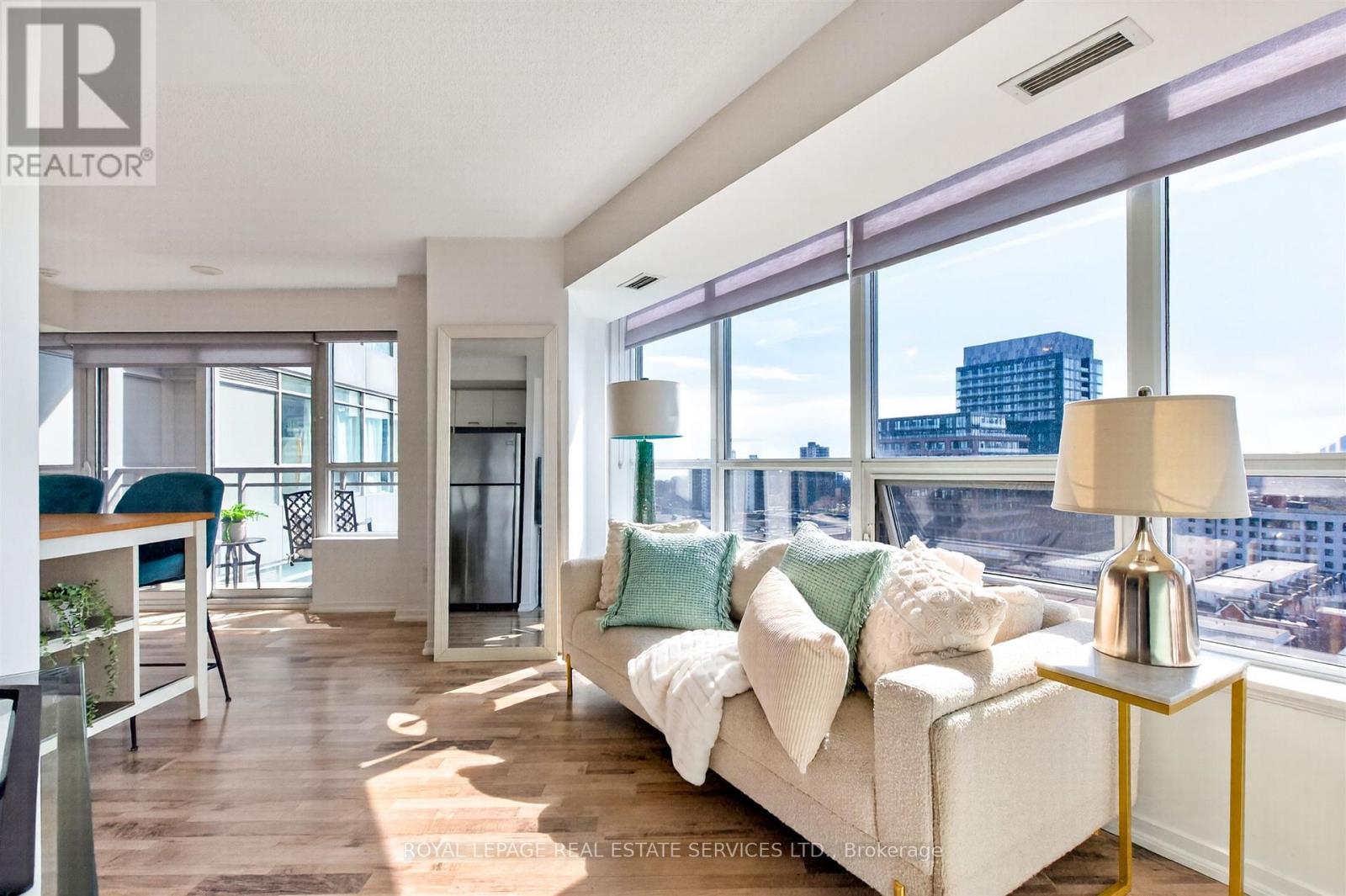 1318 - 38 Joe Shuster Way, Toronto, Ontario  M6K 0A5 - Photo 10 - W13179680