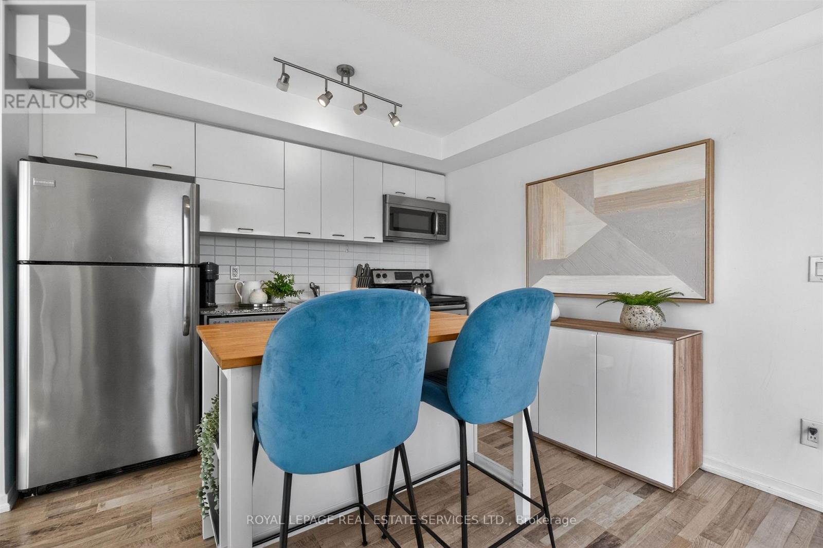1318 - 38 Joe Shuster Way, Toronto, Ontario  M6K 0A5 - Photo 4 - W13179680
