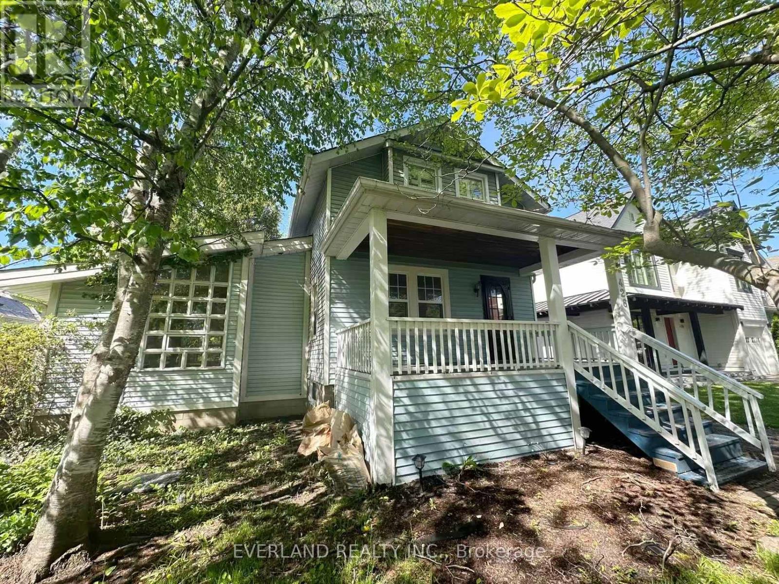 426 Reynolds Street, Oakville, Ontario L6J 3M4 - Photo 1 - W13179794