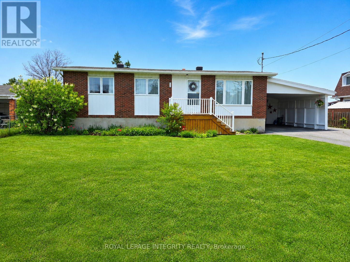 3264 JOHNSTON AVENUE, Cornwall, Ontario
