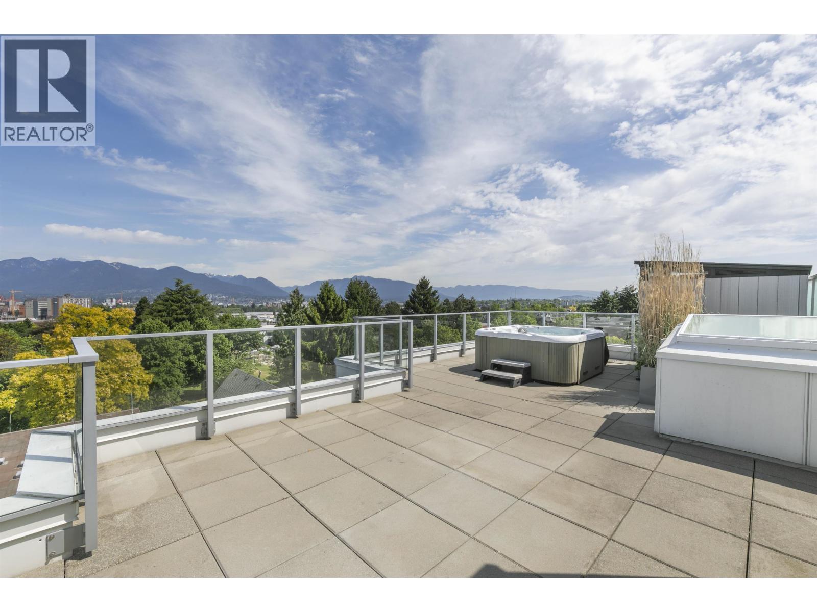 501 379 E Broadway, Vancouver, British Columbia  V5T 1W6 - Photo 3 - R3128004